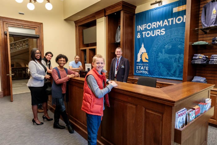 View amenities available at the Minnesota State Capitol